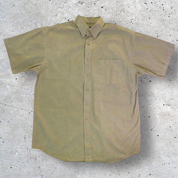 HAGGAR CASUALS Mens Medium Button Down Shirt Short Sleeve Khaki Front Pocket - Picture 1 of 9